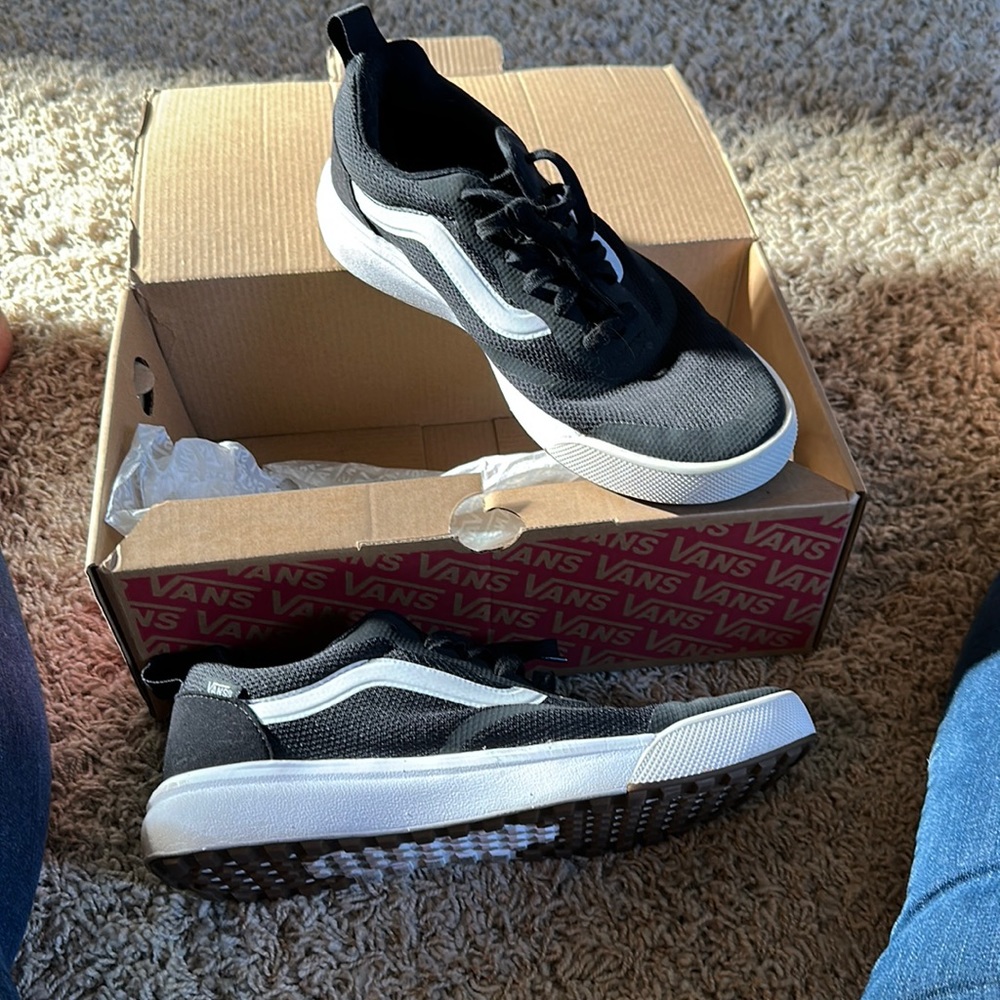 Vans ultra range shoes size 11